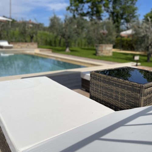 At the pool_VillaUliveto_Castiglione del Lago