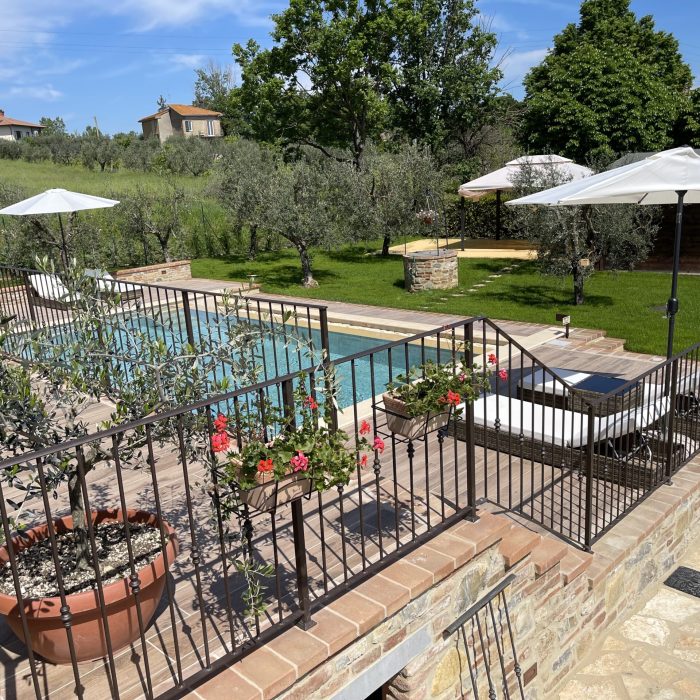 Hood Junior suites i Villa Uliveto